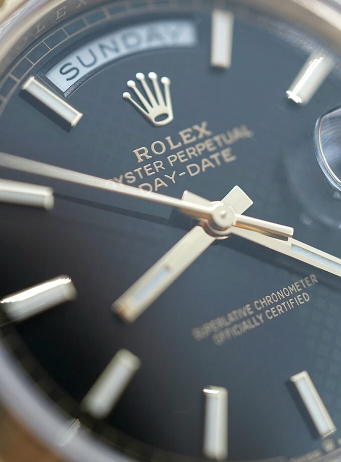 Rolex Day-Date 40 228238 Discontinued Motif Dial