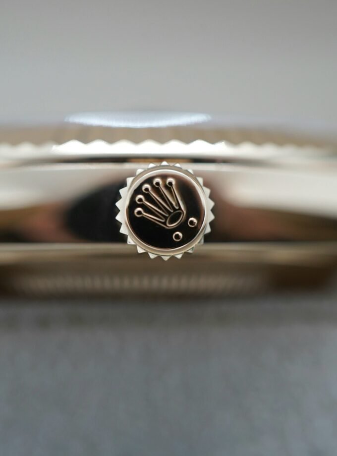Rolex Day-Date 40 228238 Discontinued Motif Dial