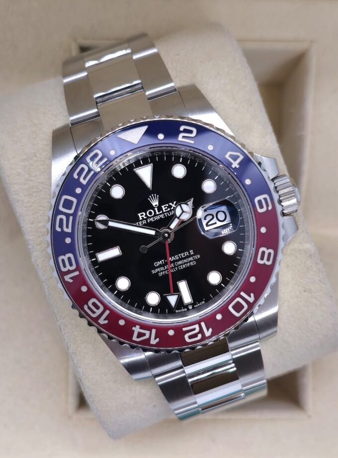 Rolex GMT-Master II 126710BLRO