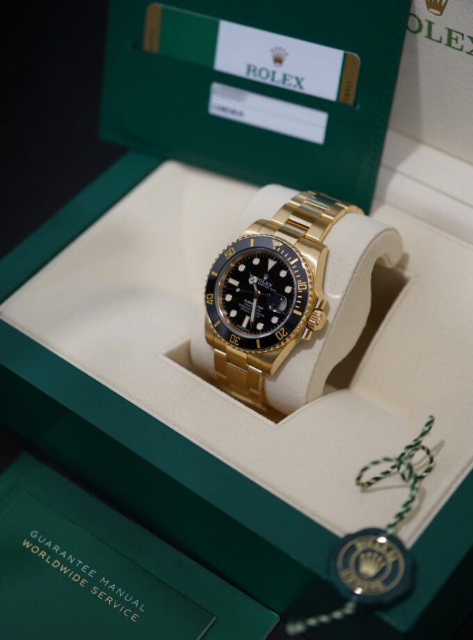 Rolex Submariner Date 116618LN (Discontinued)