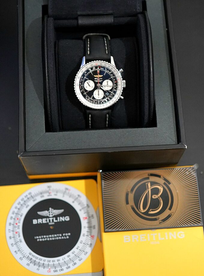 Breitling Navitimer 01 AB012012