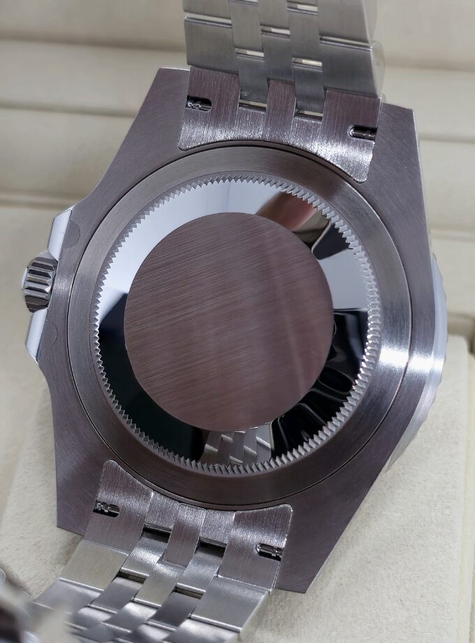 Rolex GMT-Master II BATGIRL 126710BLNR