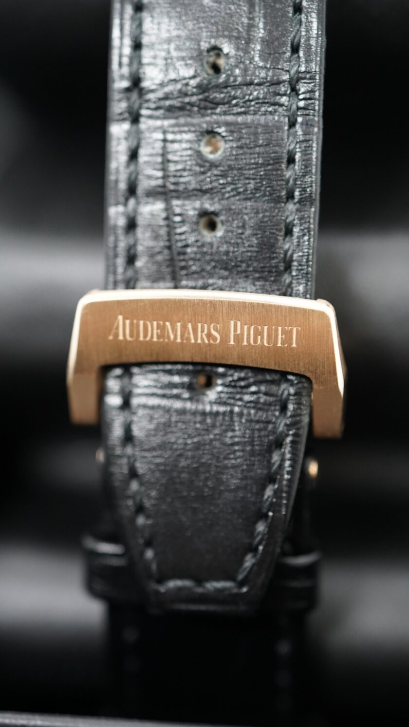 Audemars Piguet Royal Oak Chronograph - Image 6