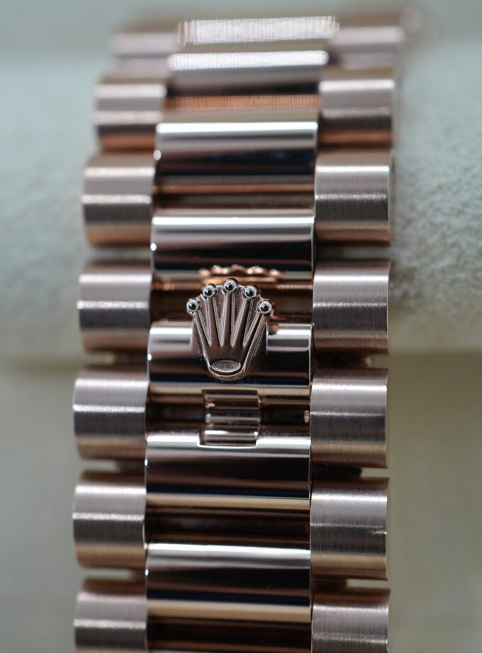 Rolex Day-Date 40 228235