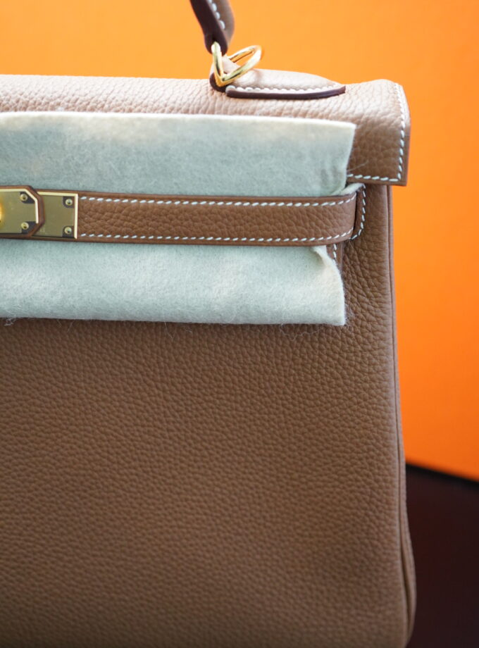 Hermès Kelly KELLY 32 WITH GOLD HARDWARE