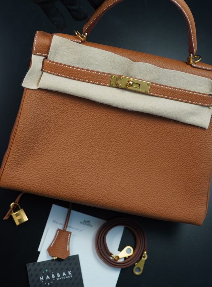 Hermès Kelly KELLY 32 WITH GOLD HARDWARE