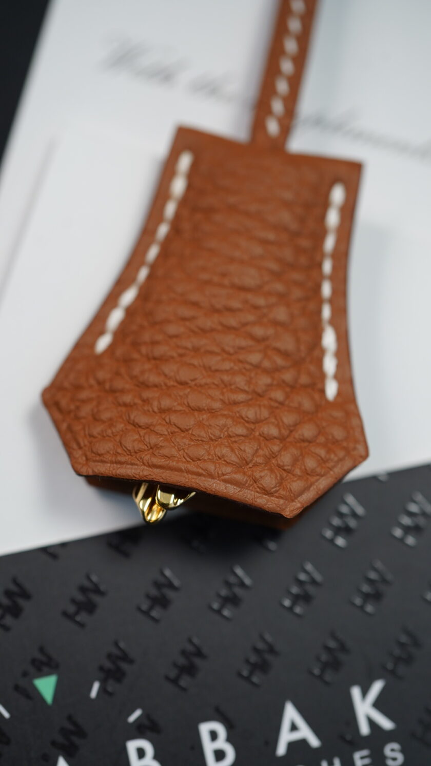 Hermès Kelly KELLY 32 WITH GOLD HARDWARE - Image 2
