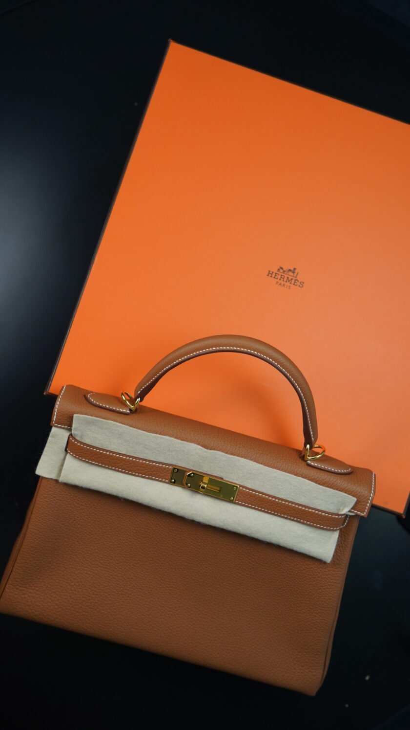 Hermès Kelly KELLY 32 WITH GOLD HARDWARE