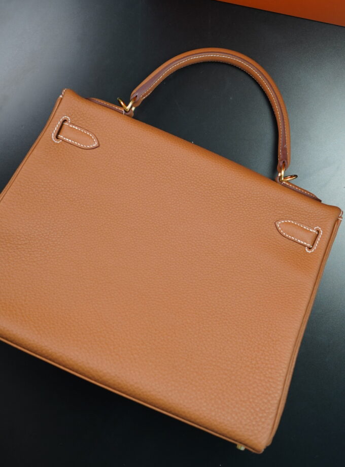 Hermès Kelly KELLY 32 WITH GOLD HARDWARE