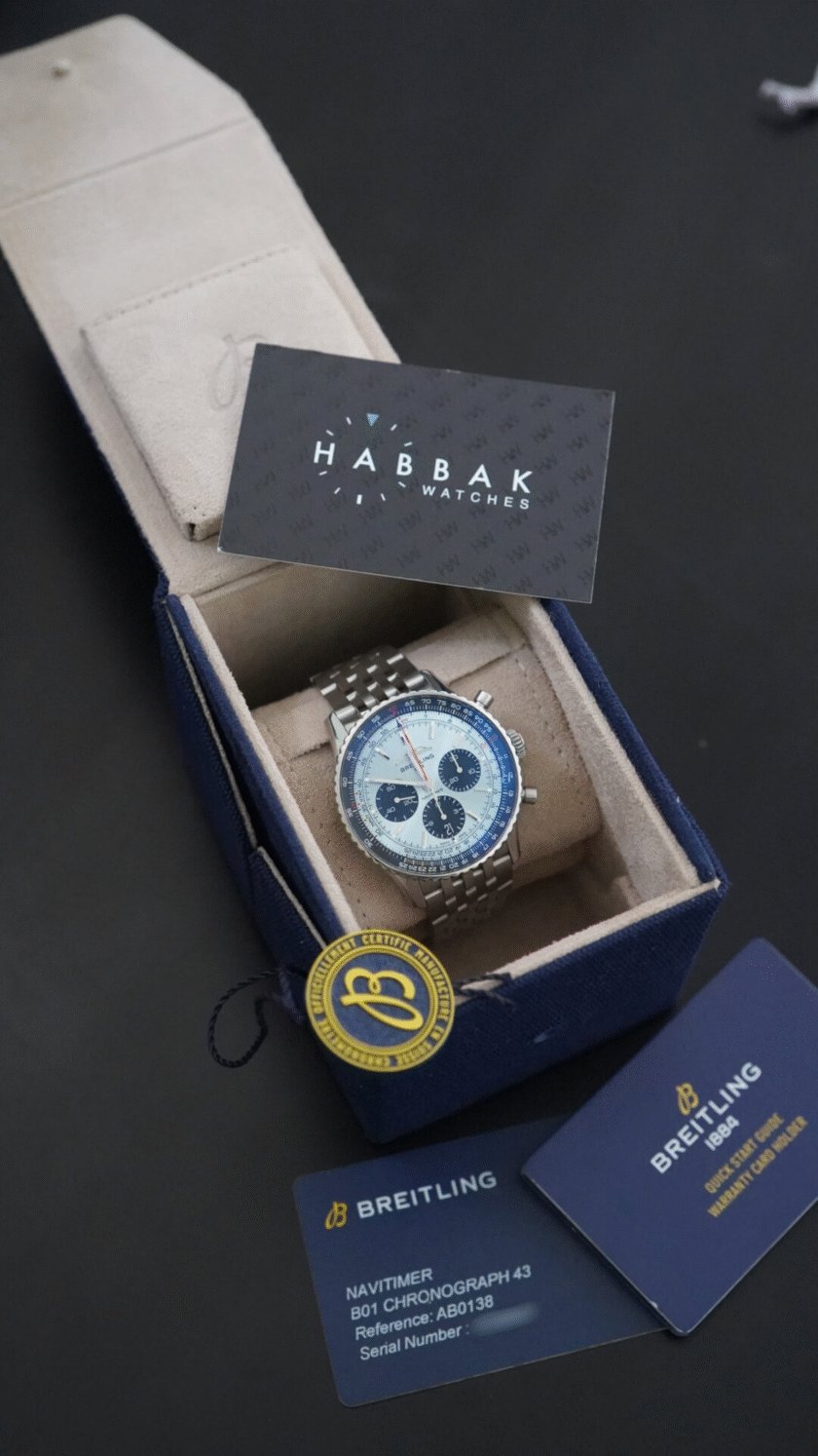 Breitling Navitimer 1 B01 Chronograph - Image 3
