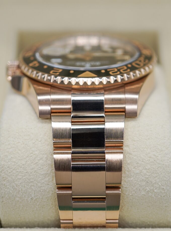 Rolex GMT-Master II 126715CHNR