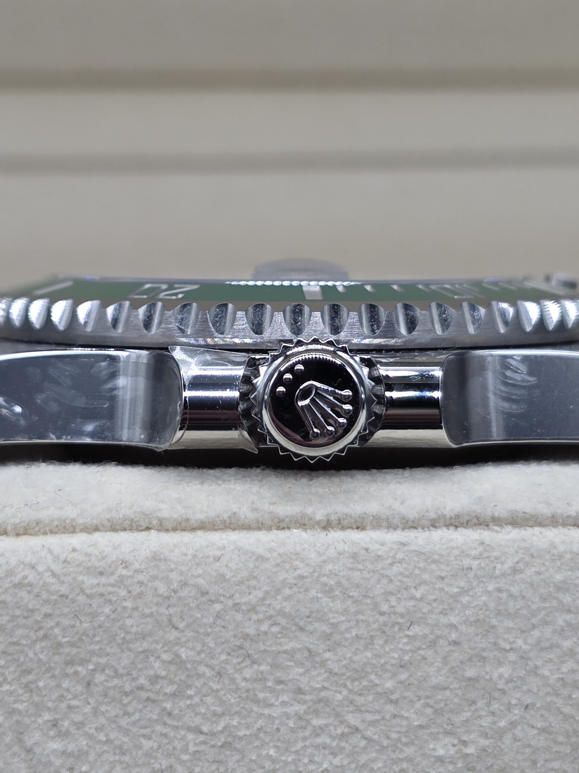 Rolex Submariner Date 116610LV - Image 4