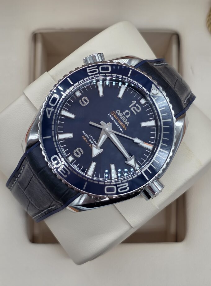 Omega Seamaster Planet Ocean 600M 215.33.44.21.03.001