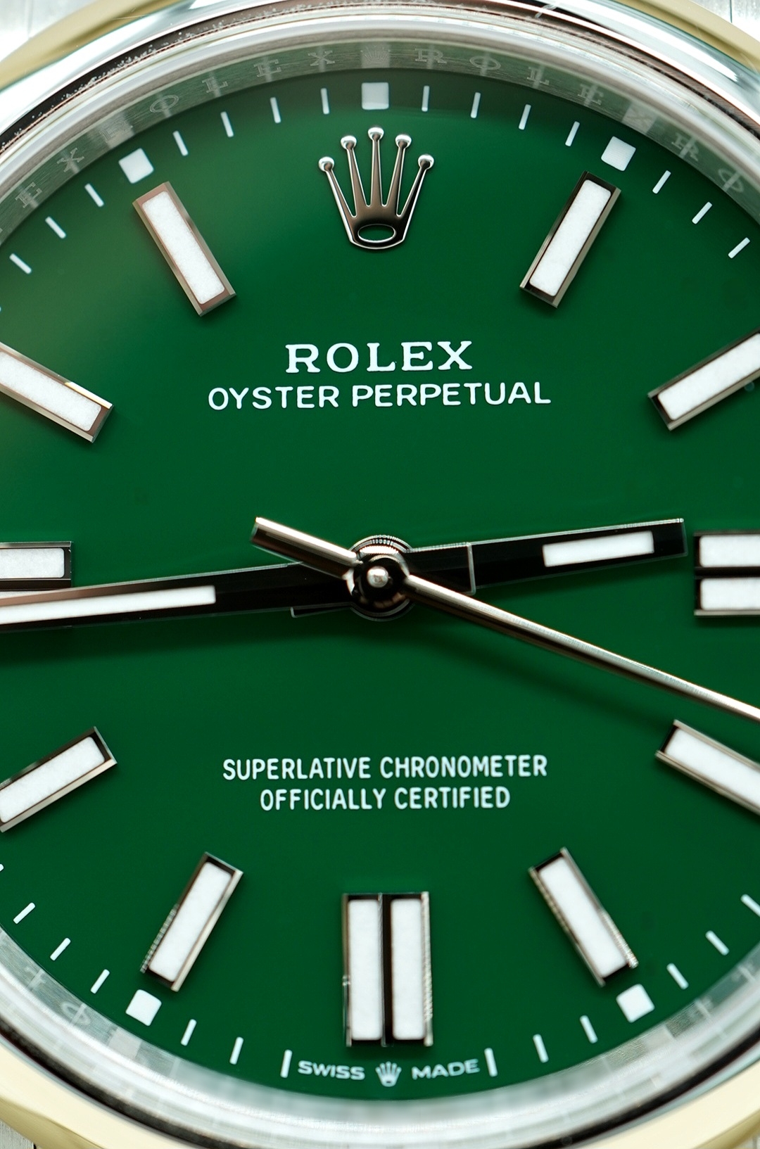 Rolex Oyster Perpetual 134300 - Image 2