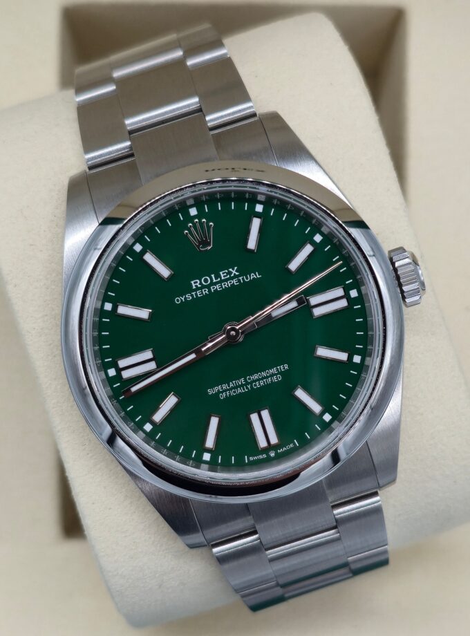 Rolex Oyster Perpetual 134300