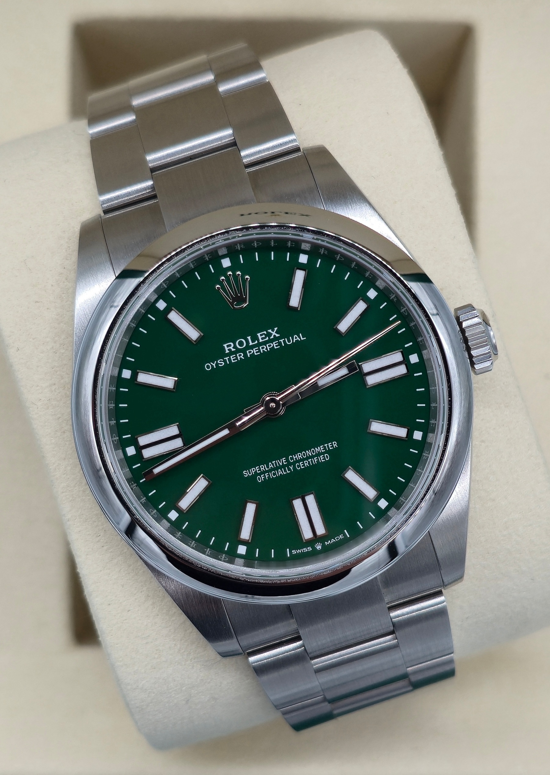 Rolex Oyster Perpetual 134300