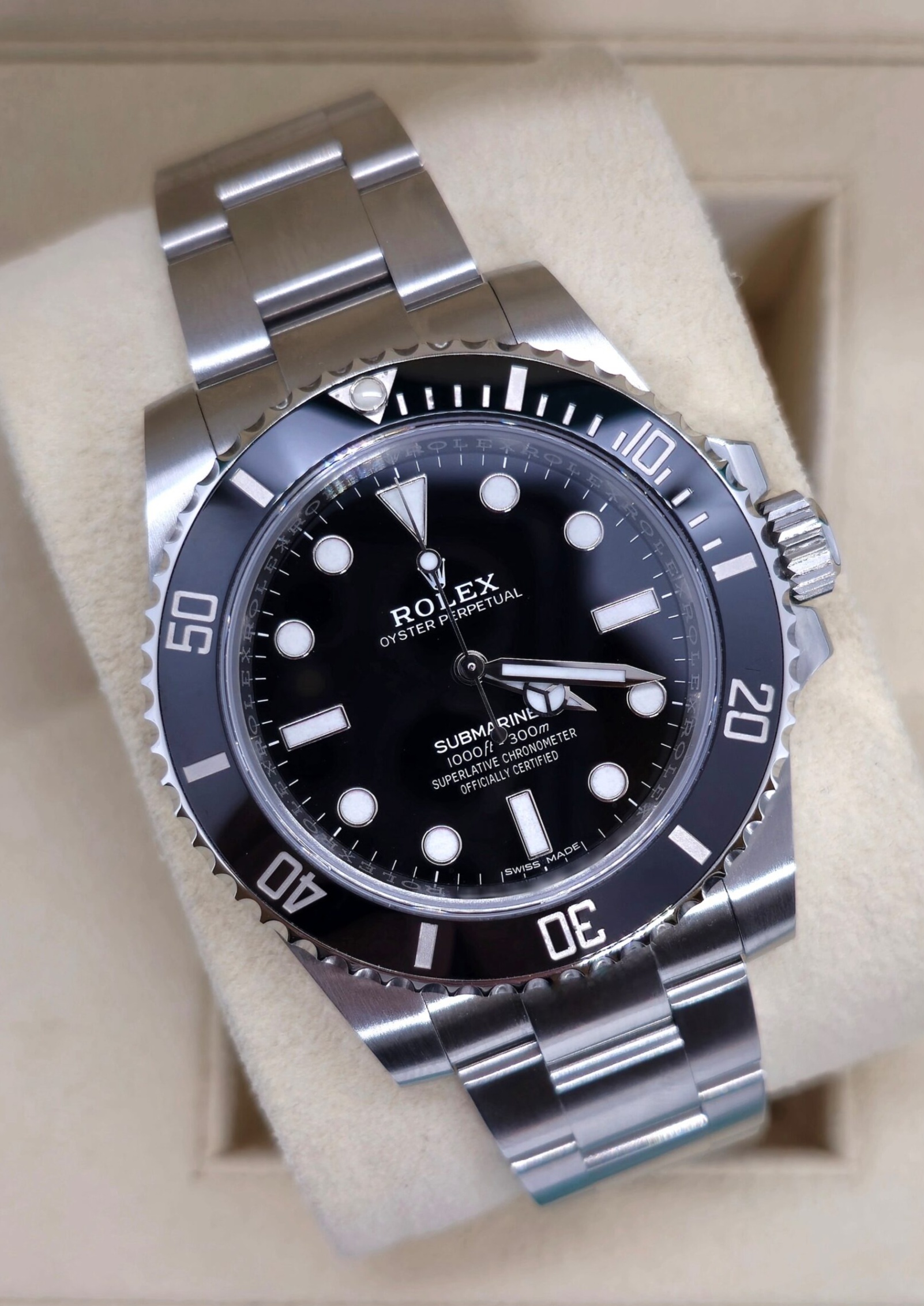 Rolex Submariner (No Date) 114060