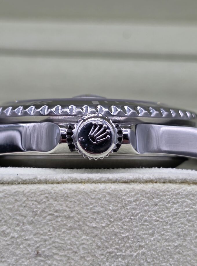 Rolex Submariner Date 16610