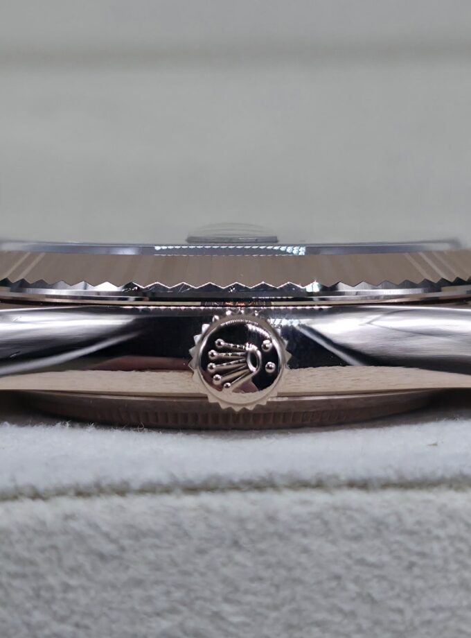 Rolex Day-Date 40 228235