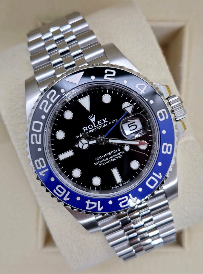 Rolex GMT-Master II BATGIRL 126710BLNR