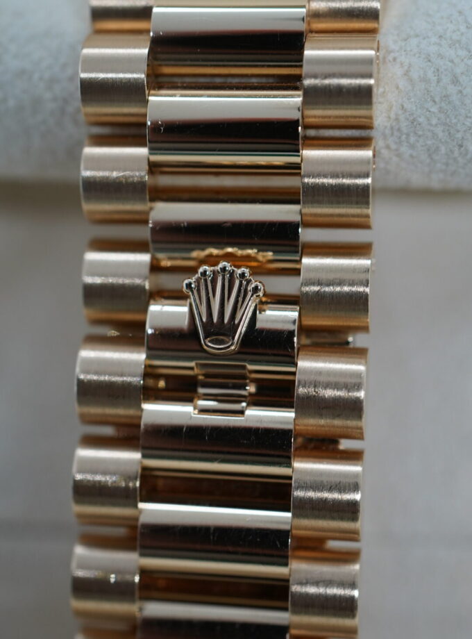 Rolex Day-Date 40 228238