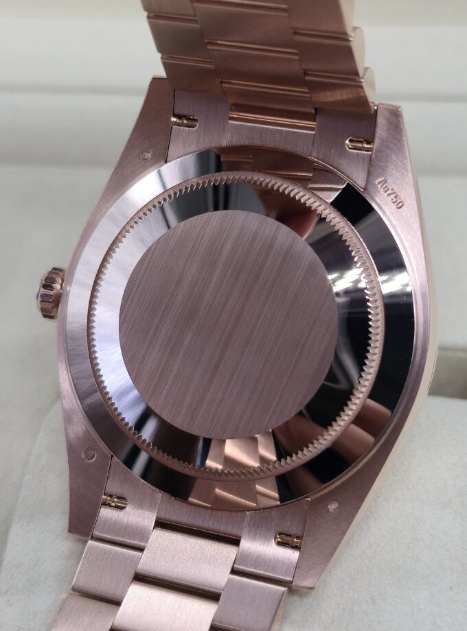 Rolex Day-Date 40 228235