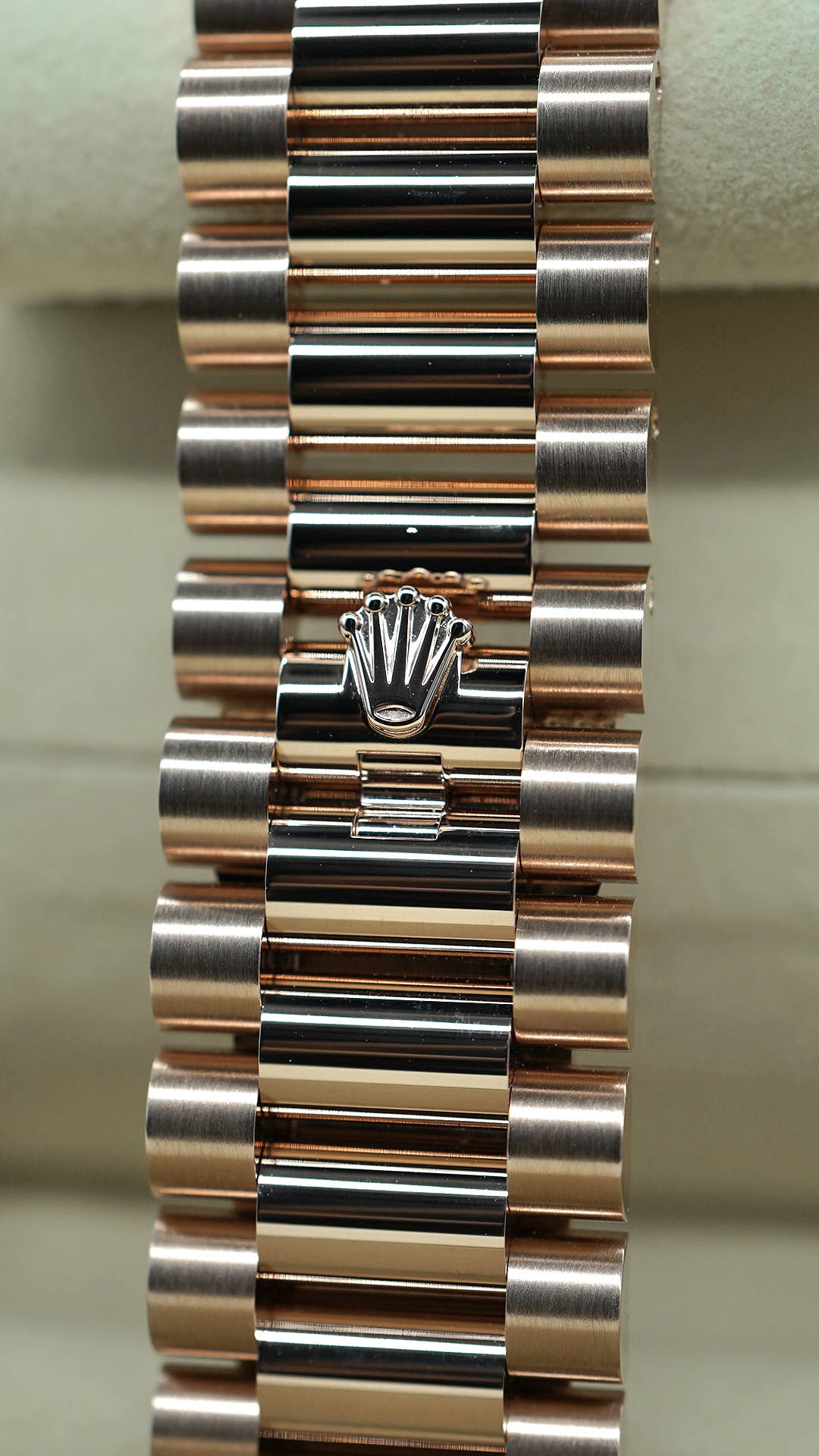 Rolex Day-Date 40 228235 - Image 6