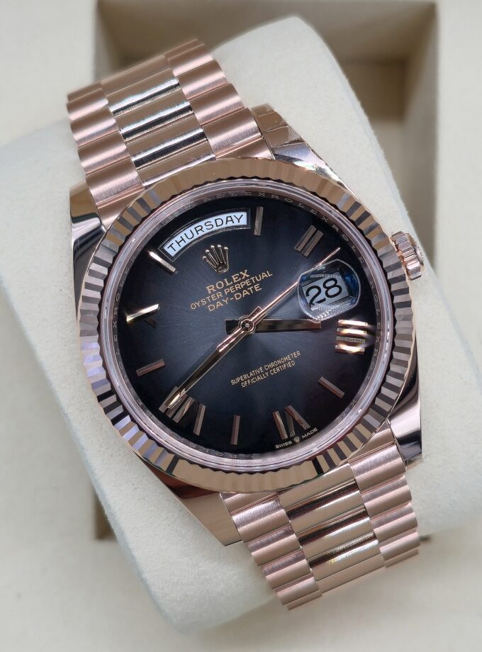 Rolex Day-Date 40 228235