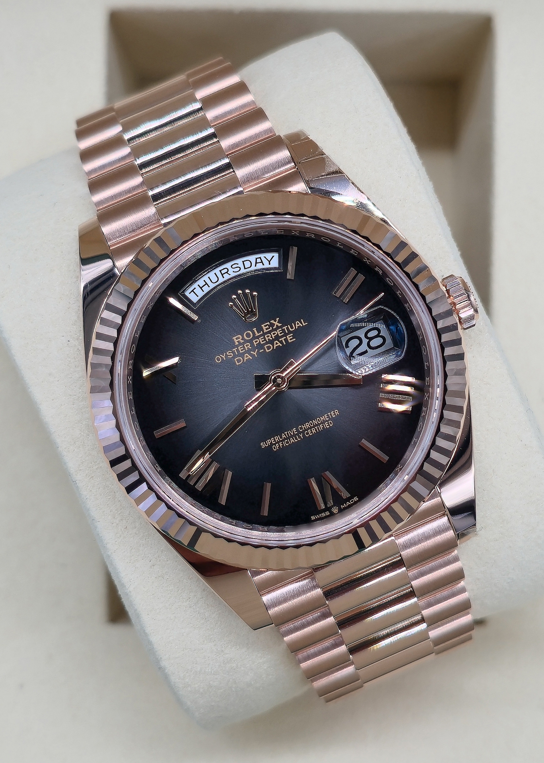 Rolex Day-Date 40 228235