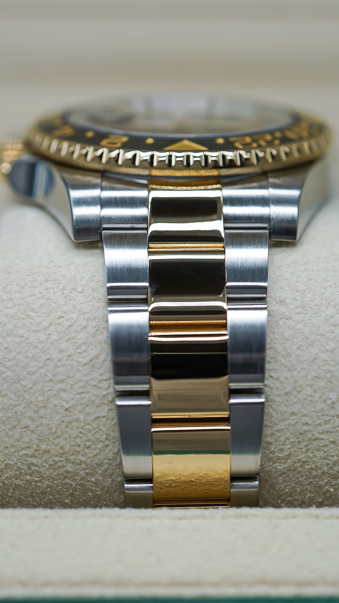 Rolex GMT-Master II 116713LN - Image 6