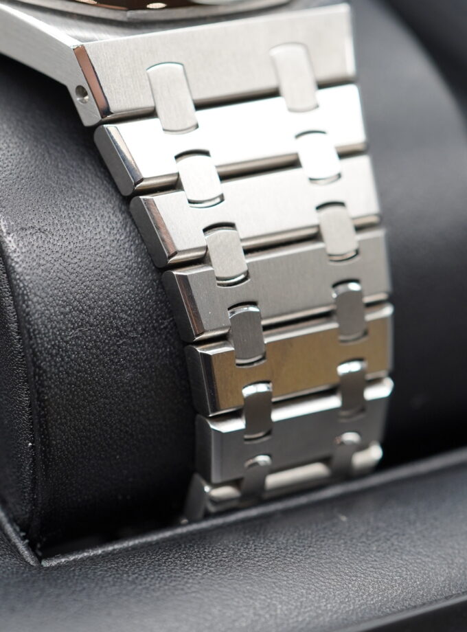 Audemars Piguet Royal Oak 15400ST