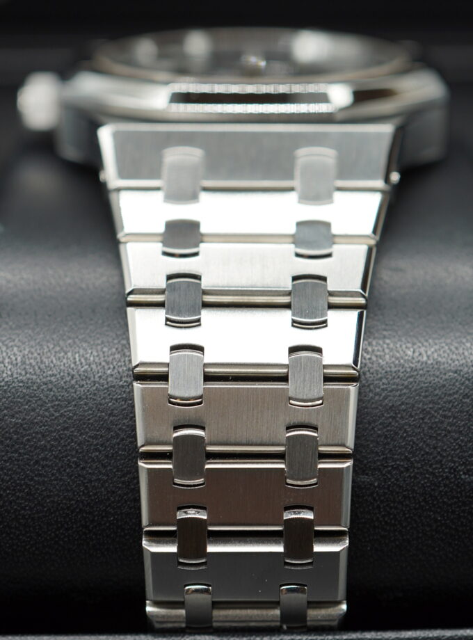 Audemars Piguet Royal Oak 15400ST
