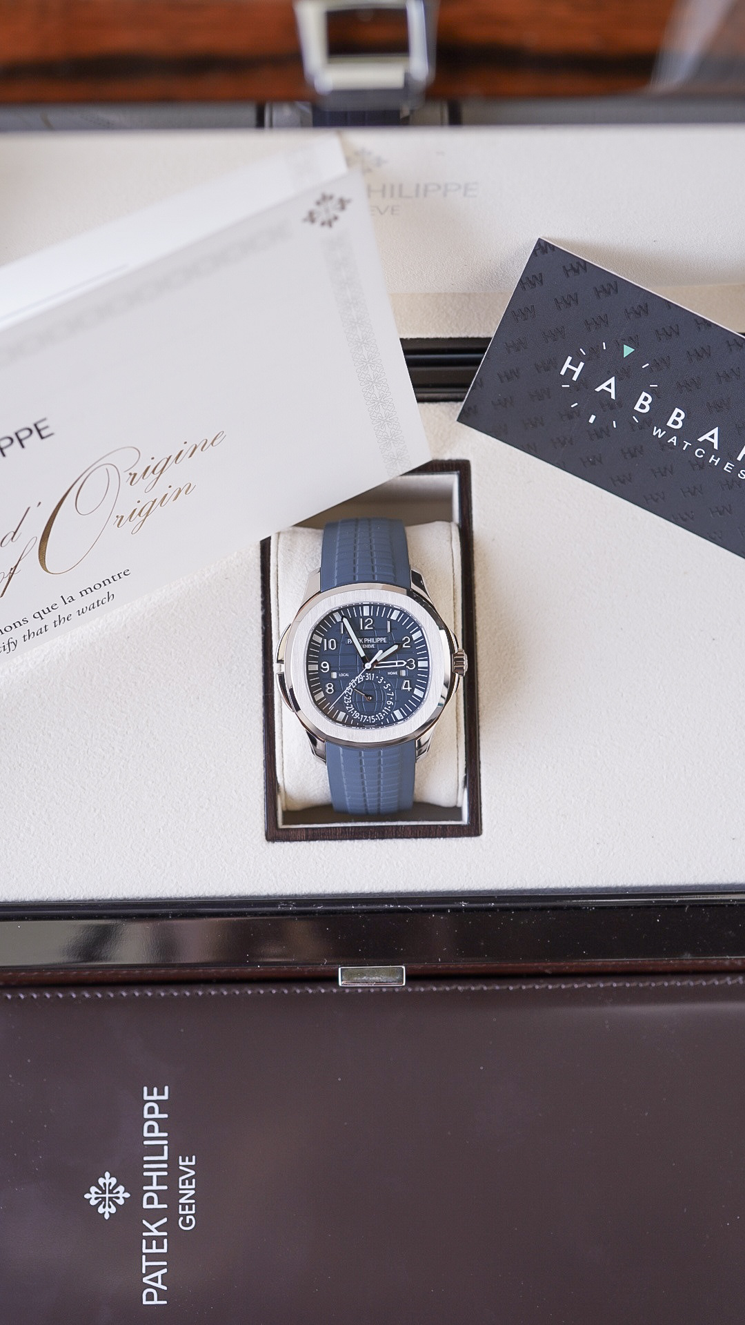 Patek Philippe Aquanaut Travel Time 5164G - Image 3