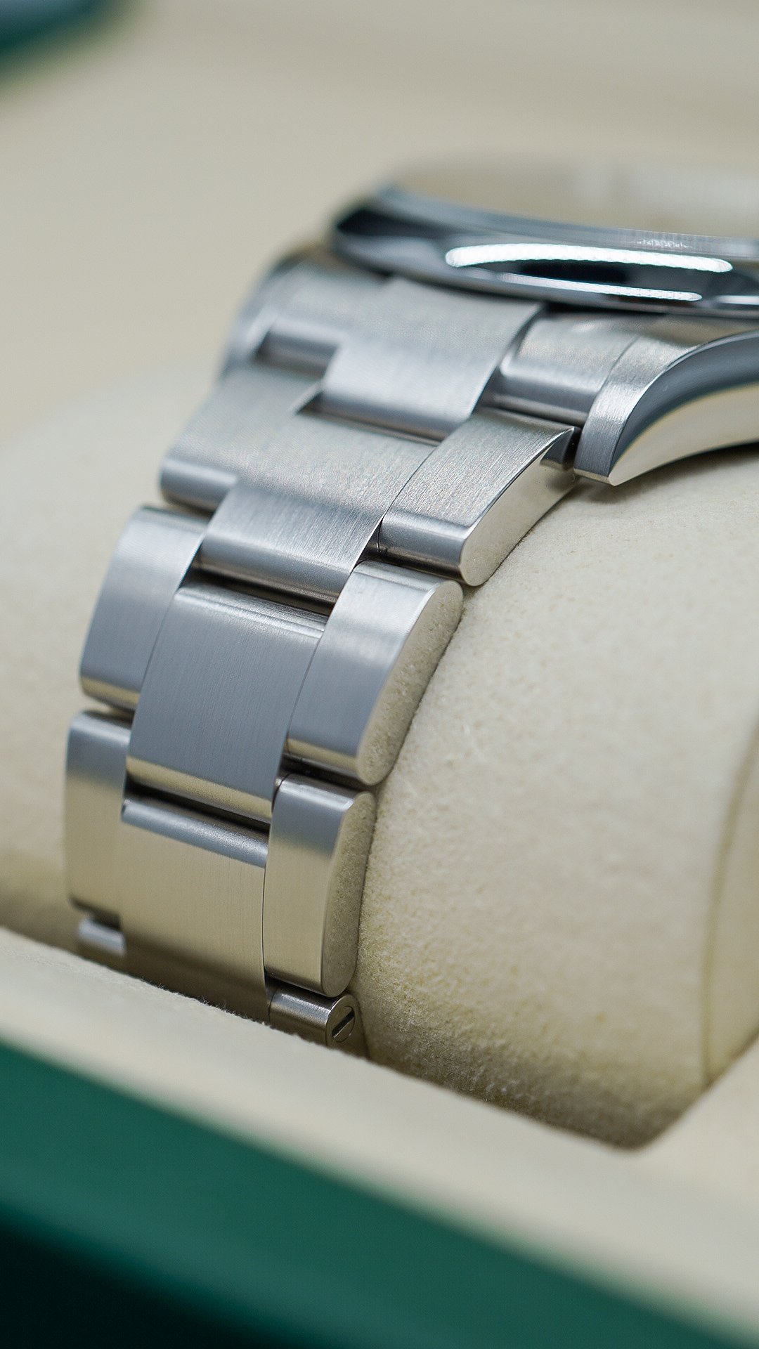 Rolex Oyster Perpetual 36 126000 - Image 7