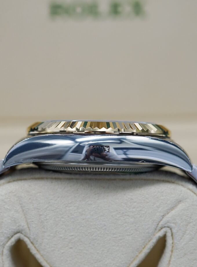 Rolex Sky-Dweller 326933