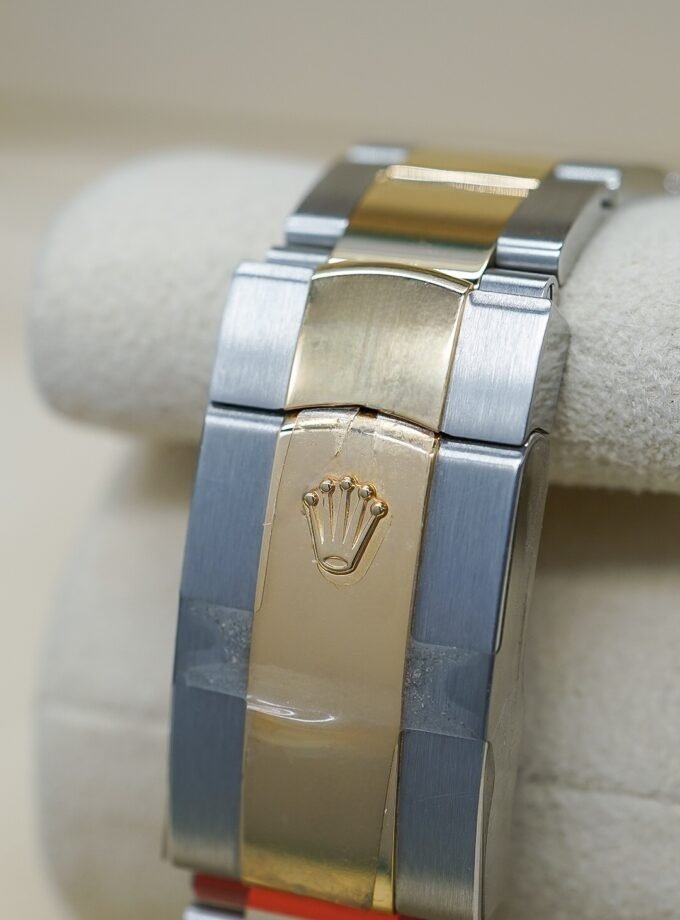 Rolex Sky-Dweller 326933