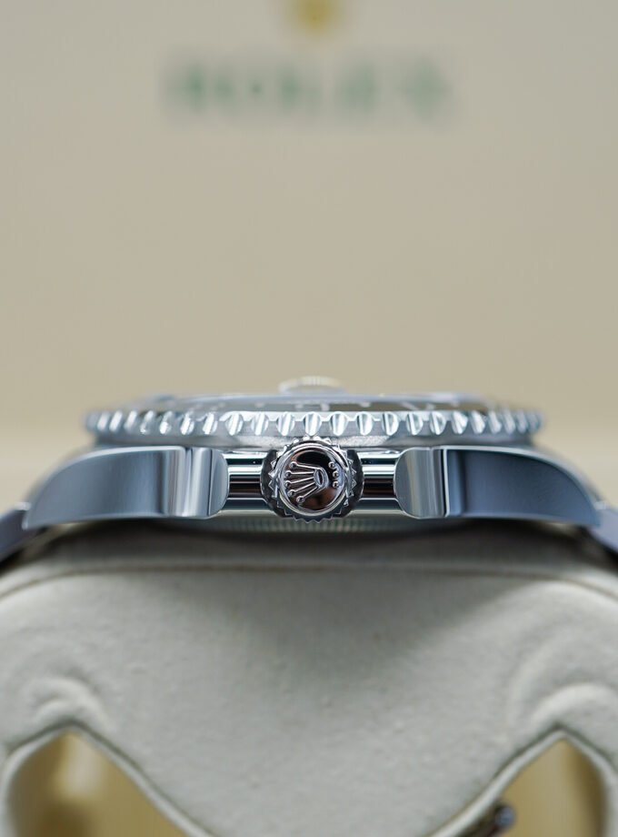 Rolex GMT-Master II 126710GRNR