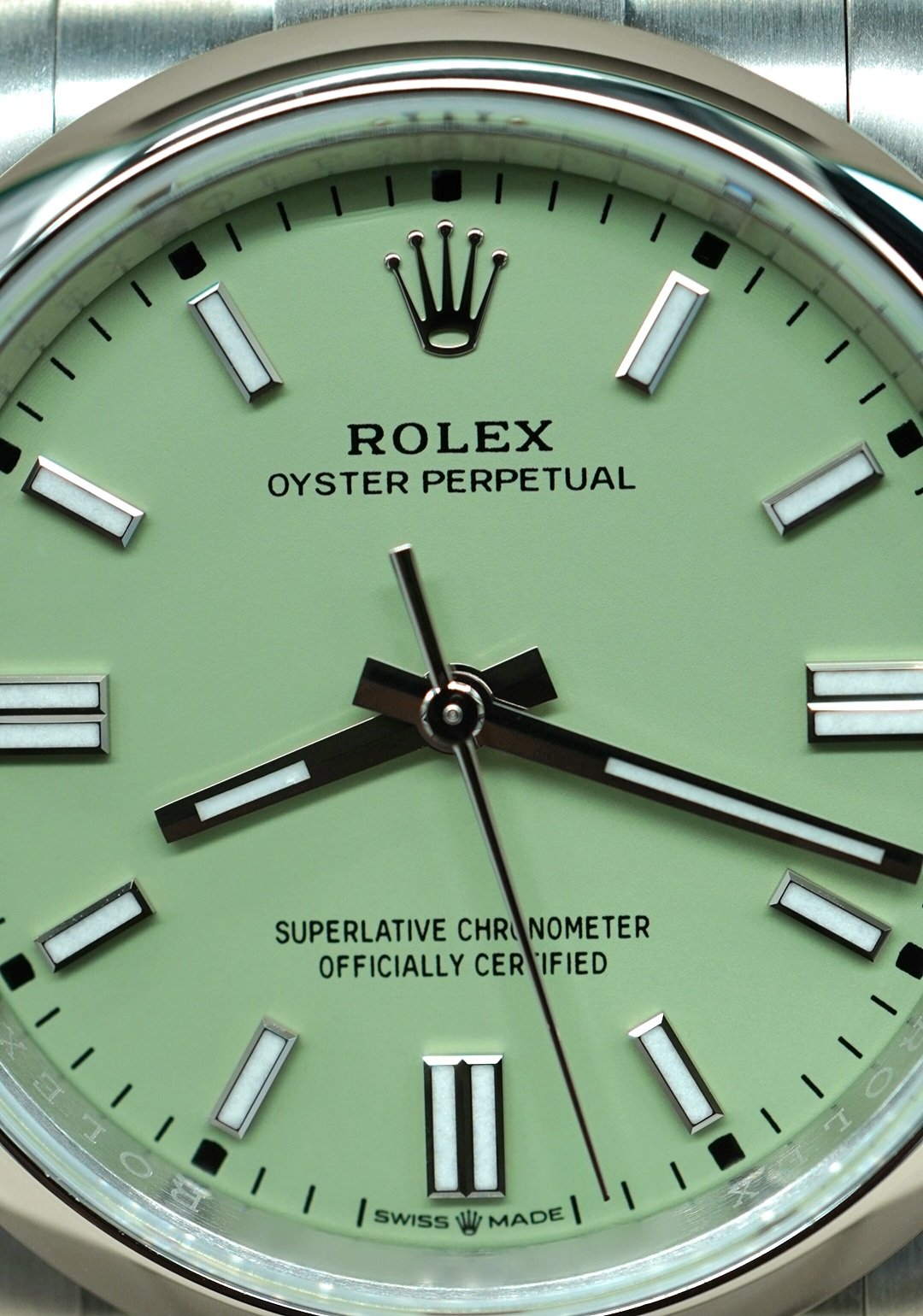 Rolex Oyster Perpetual 36 126000 - Image 2
