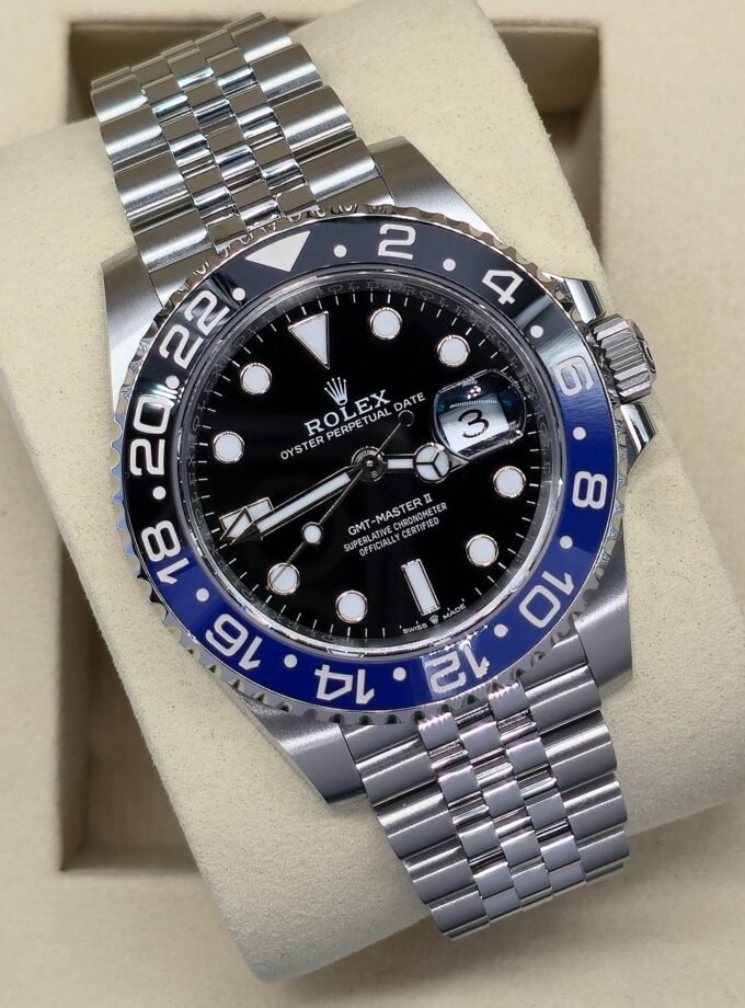 Rolex GMT-Master II BATGIRL 126710BLNR