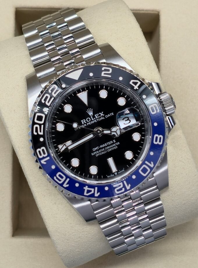 Rolex GMT-Master II BATGIRL 126710BLNR