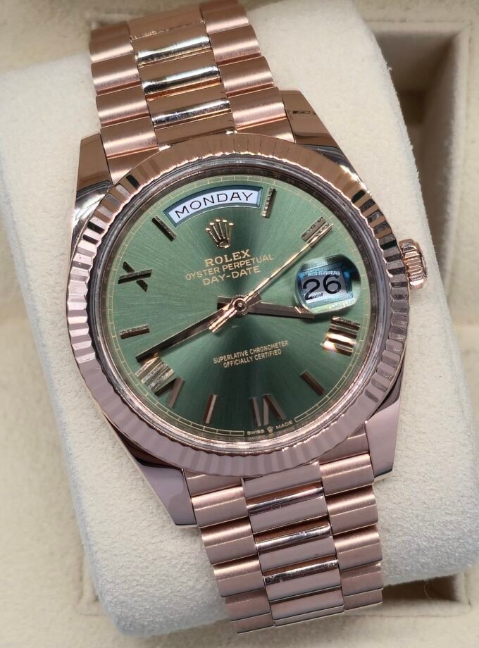 Rolex Day-Date 40 228235