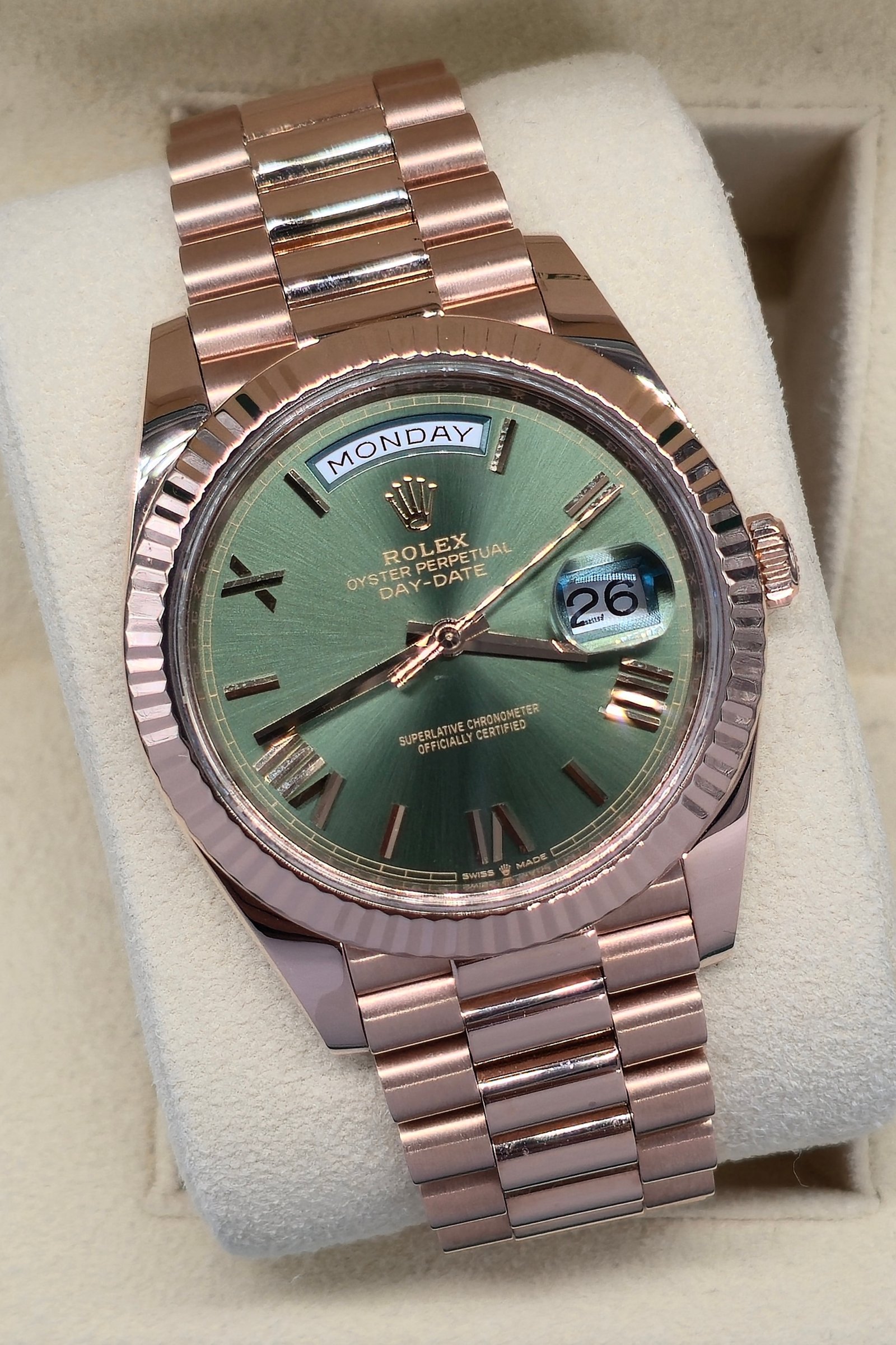 Rolex Day-Date 40 228235