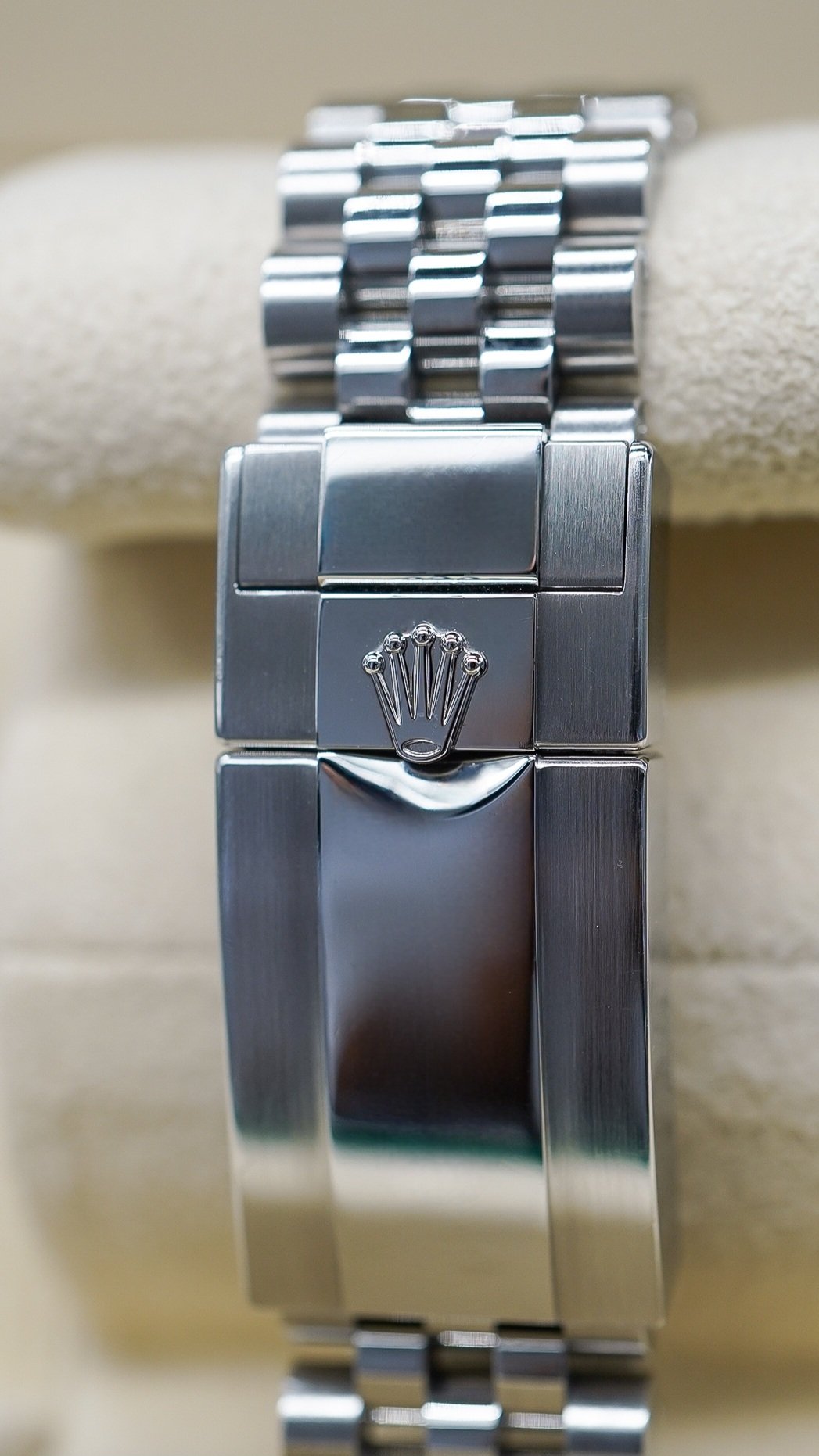 Rolex GMT-Master II 126710BLRO - Image 10